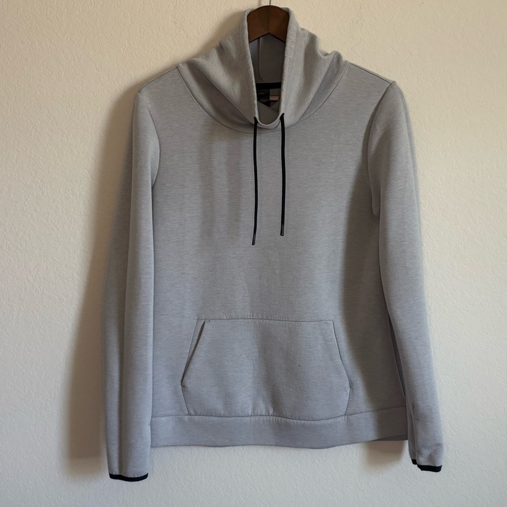 Champion Light Gray Funnel Neck Hoodie – Size Small